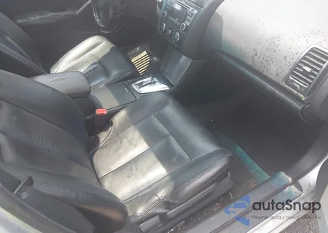 2011 Nissan Altima 2.5 S z USA, uszkodzony, nr VIN 1N4AL2AP1BN434622